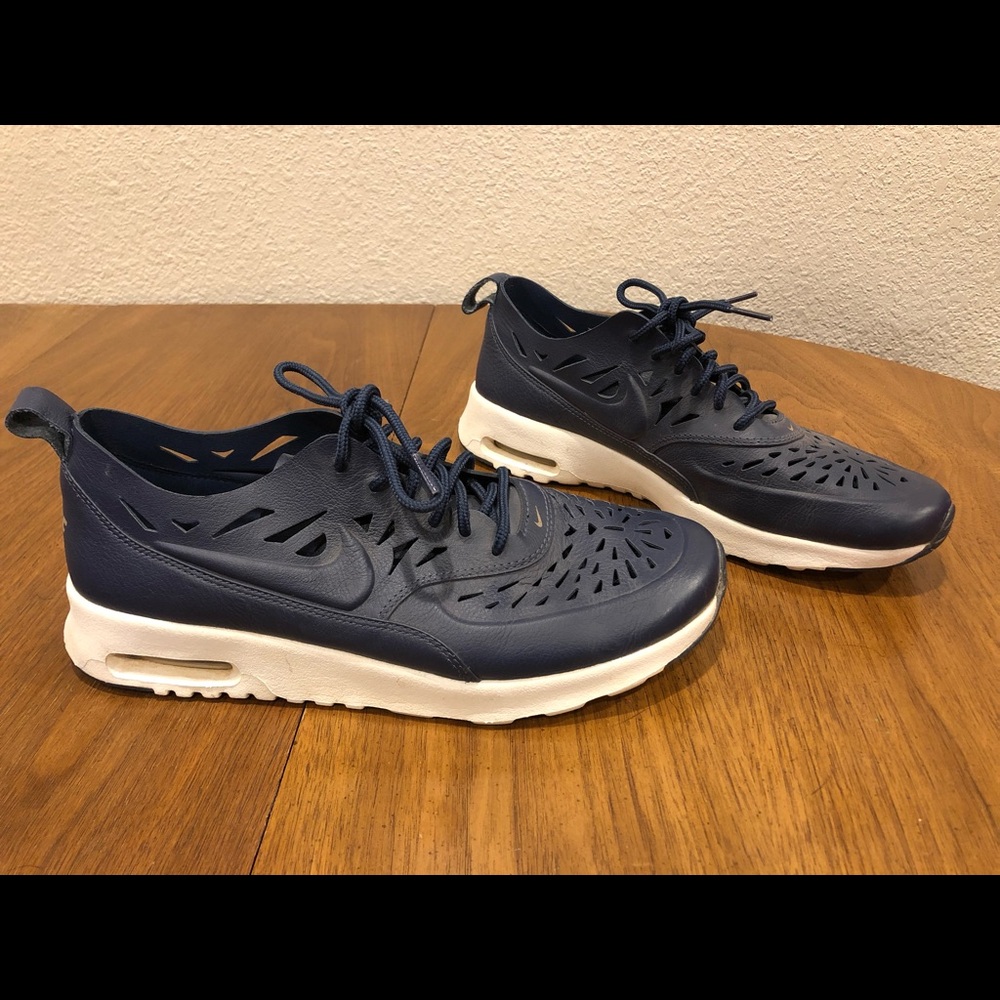 Nike AirMax Thea size 9.5